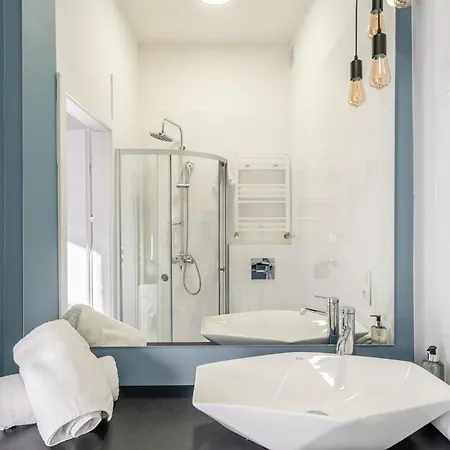 Lejlighed Rentplanet - Srodmiescie *