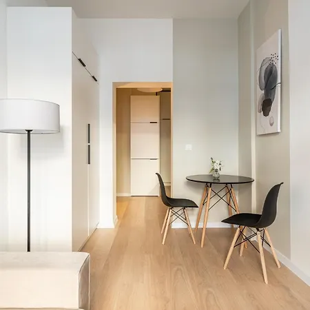 Rentplanet - Srodmiescie Διαμέρισμα